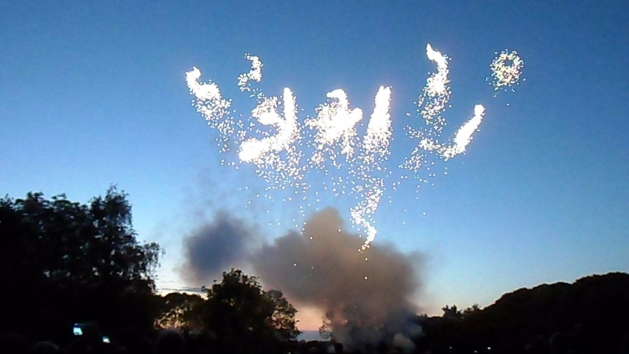 fireworks hedon jubilee writing in the sky