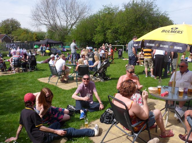 station mayor garden party hottest day of 2013