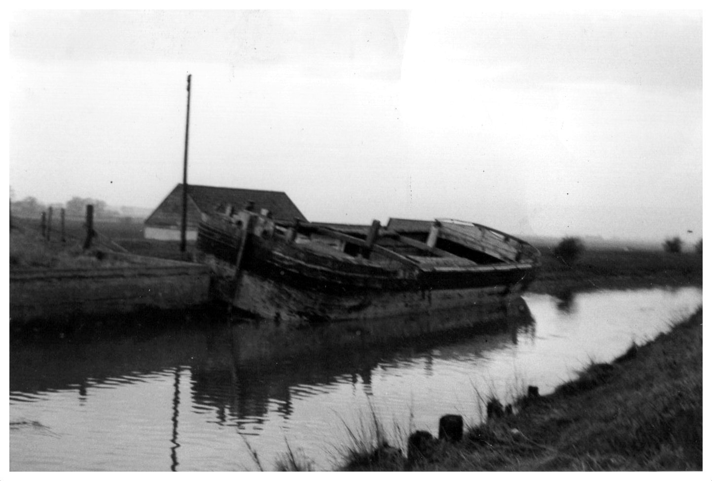 Barge on the Hedon Haven, 1952