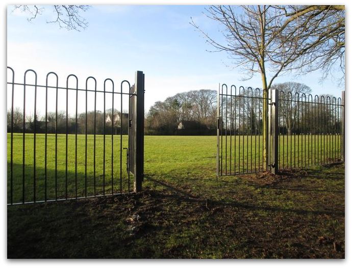 boundary fence ketwell lane