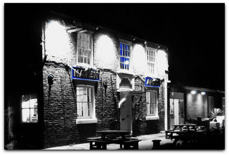haven arms at night blue