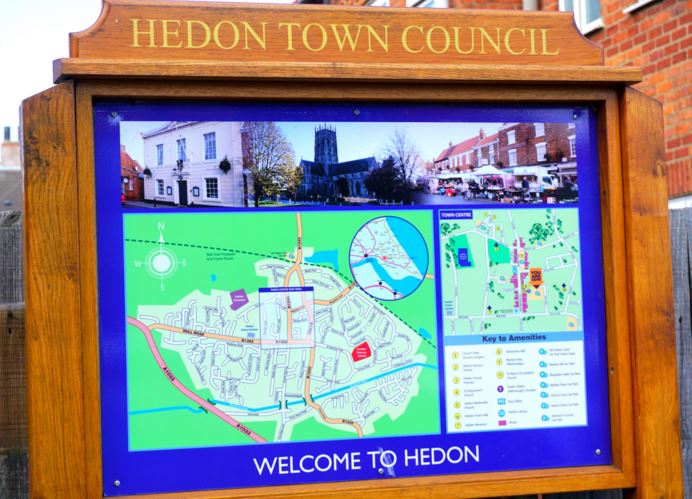 hedon town council noticeboard car park