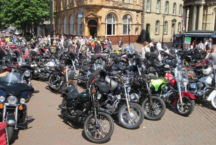 bikers meet up hull