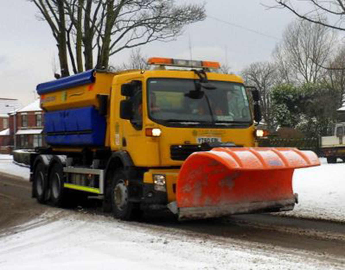 gritter snow plough hedon