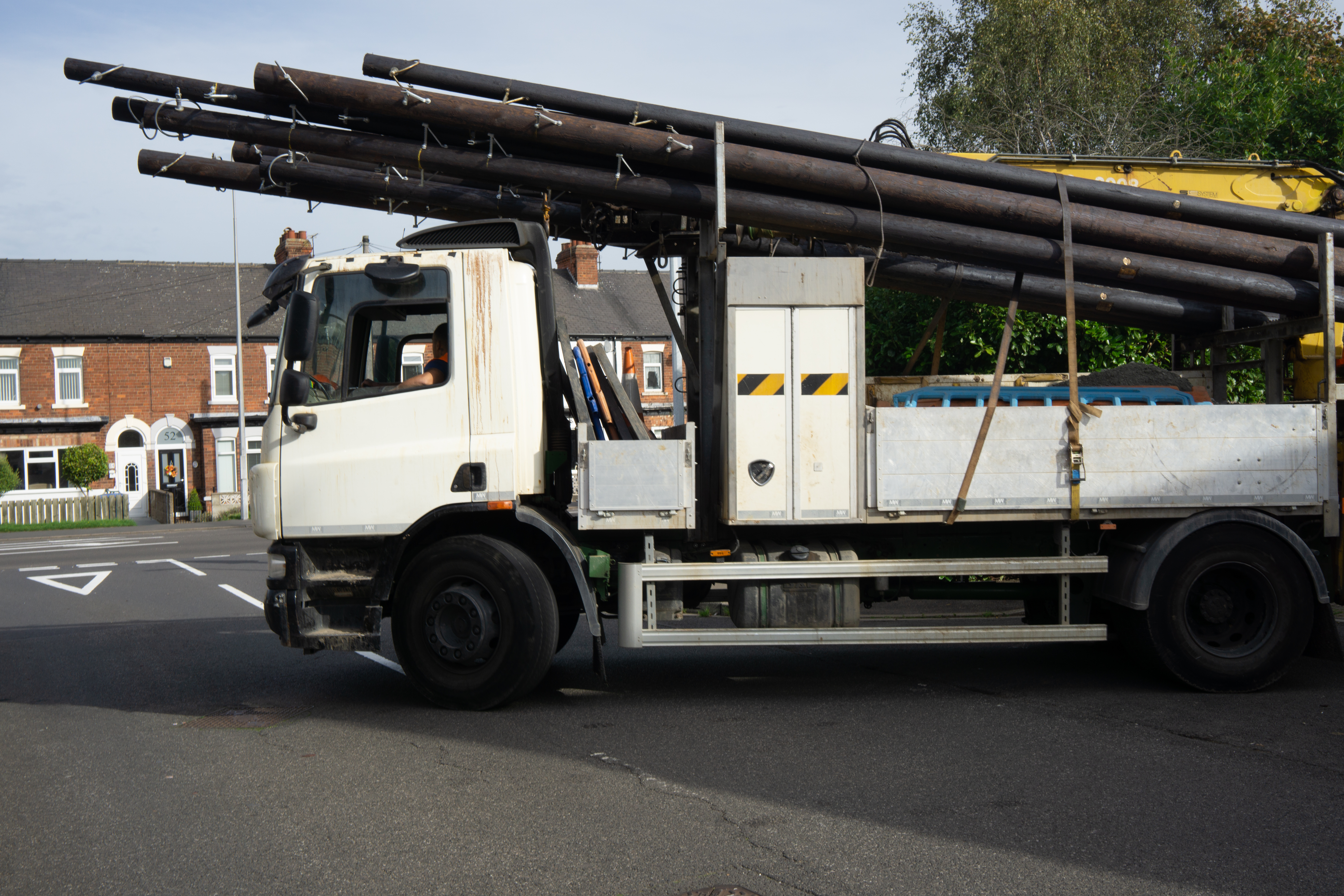 Pole planting lorry 2