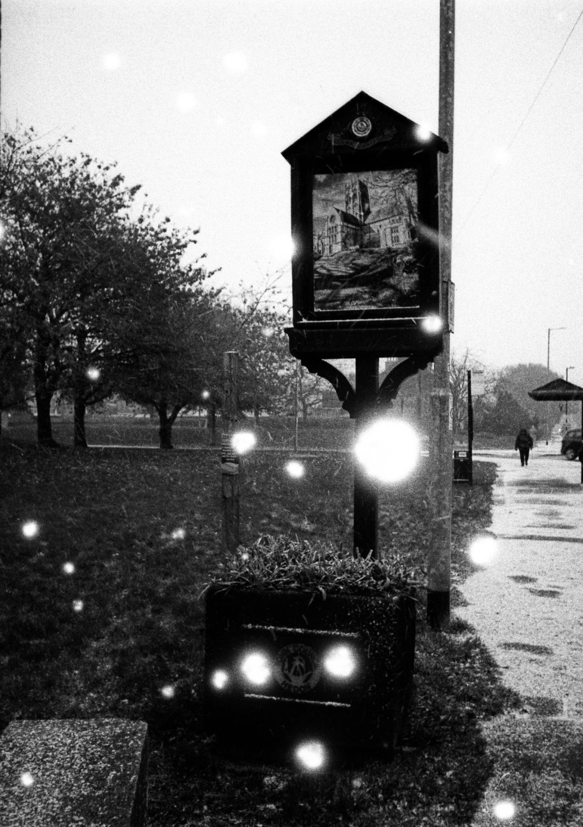 Hedon Town Sign Snowing SnoVlox