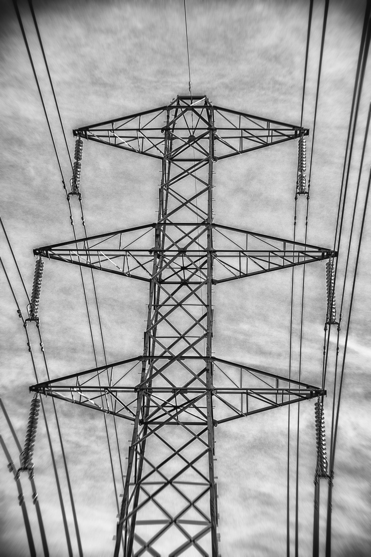 Pylon shot bw
